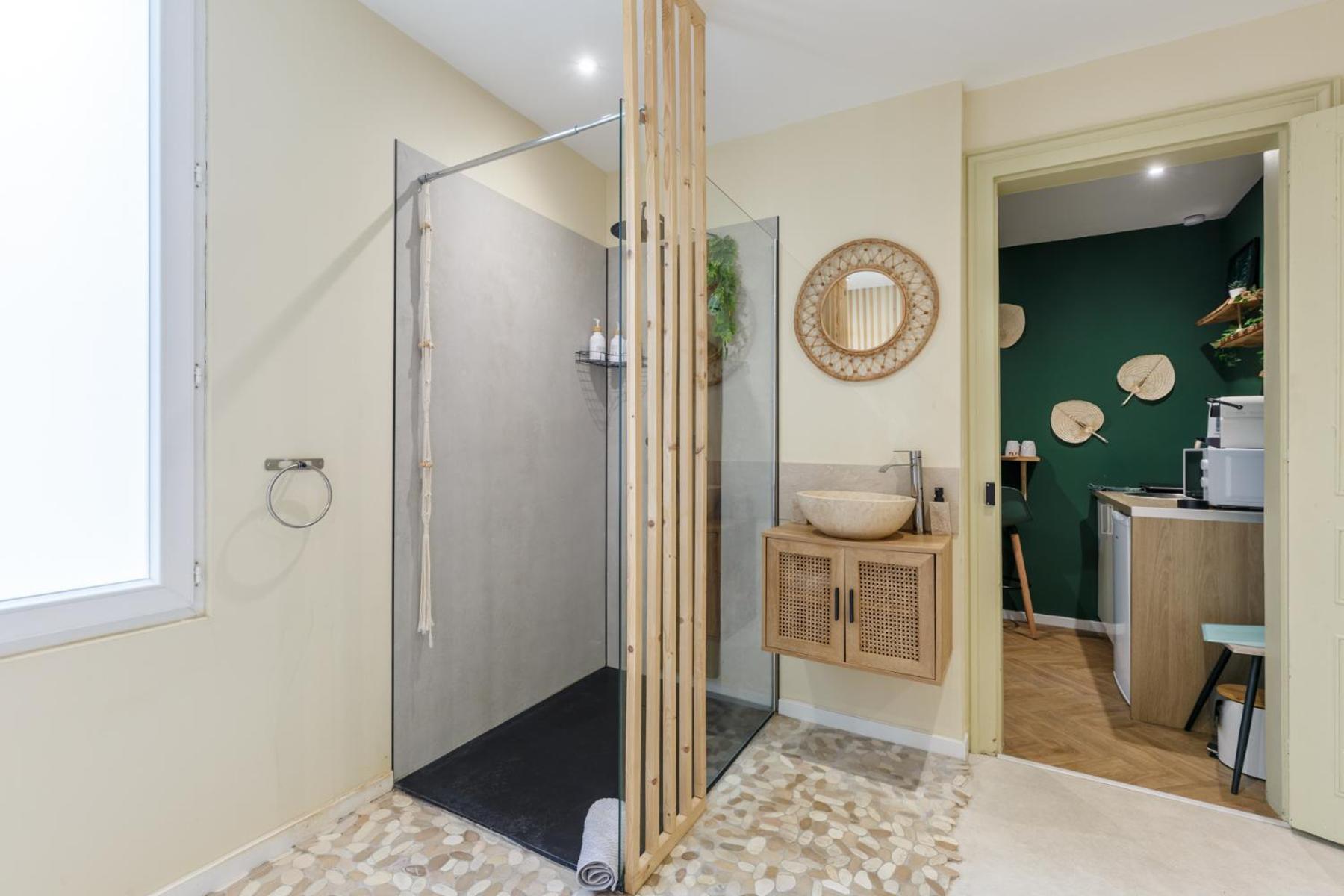 Une Escale A Bali Jacuzzi - Cinema - Self Check-In Le Petit-Quevilly Exterior photo